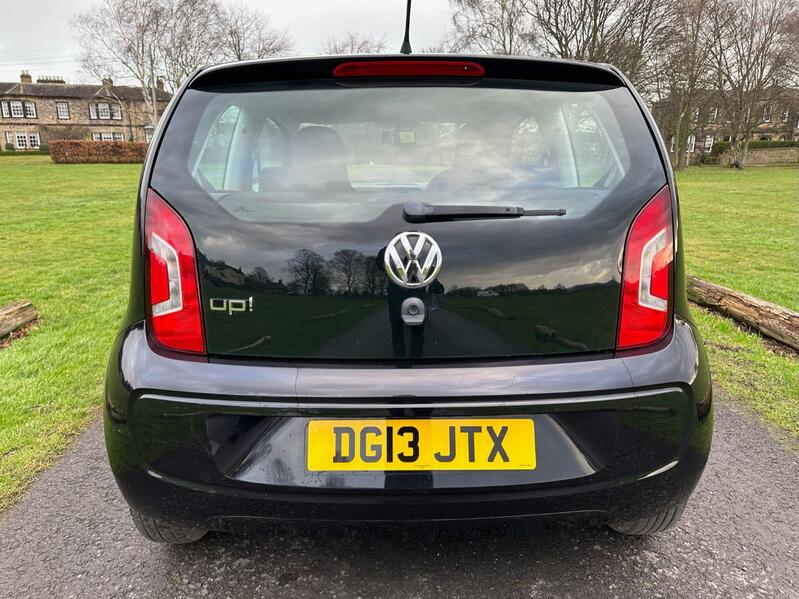 VOLKSWAGEN UP