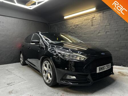 FORD FOCUS 2.0 T EcoBoost ST-2